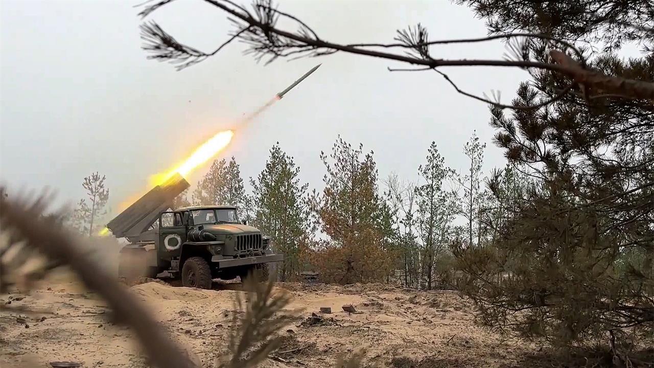 Минобороны сообщает об отражении контратак украинских националистов в Донецкой республике