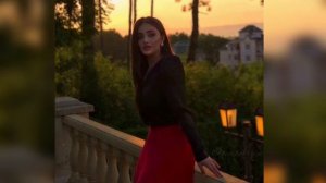 Кумаришь 💔🥀 Ты знаешь ты ранишь, Ты сердце моë обжиганшь Ранишь то любишь Ищу все