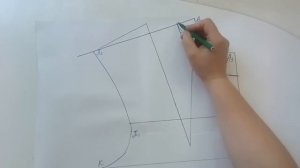 Приспущенное плечо. Цельнокроеный короткий рукав. Чертеж.