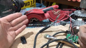 Поломка Elitech 0515э и небольшое сравнение с Metabo sxe450