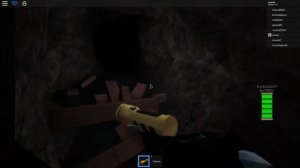 The Maze - I THREW AN AXE AT THE MONSTER - Update 4 - Roblox