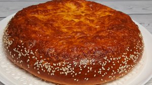 Пирог с грибами, курицей и сыром