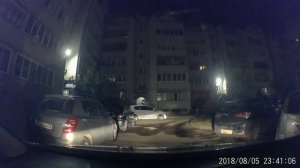 Ссыкливый таксист прикопался к пассажирке