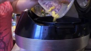 Супчик с ребрышками и домашней лапшой в мультиварке