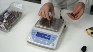 Сколько весит заряженная и разряженная боторейка?