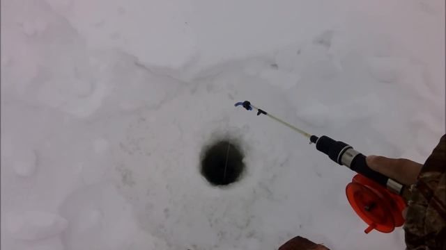 Щука кушает, весна походу! смотреть онлайн