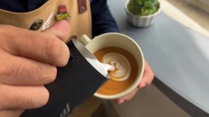 Latte art - Rosetta - Barista Cinnamon