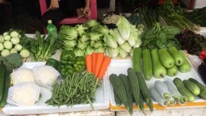 Хайнань. Территория рядом с отелем Wyndham Hainan Clearwater Bay Resort. Город Линшуй