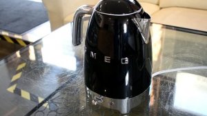 Итальянский дизайн - обзор чайника SMEG KLF04