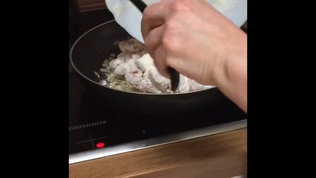 One Pot Спагетти с куриным филе и шпинатом - Вкусный Обед За 20 минут. Вкусно! Быстро! Просто! смотреть онлайн