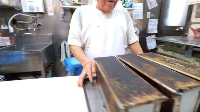 ЛУЧШИЙ ПЕКАРЬ 89 ЛЕТ смотреть онлайн