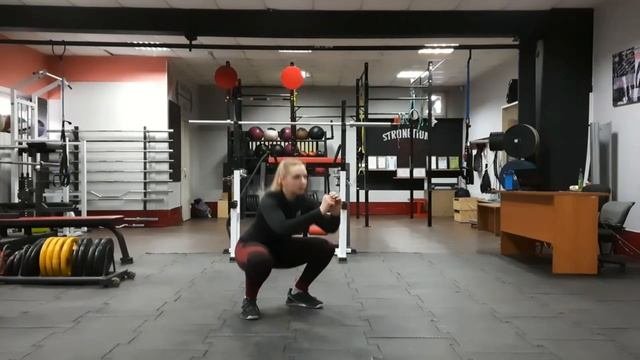 Выпрыгивания из приседа