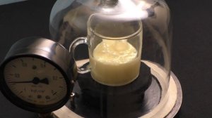 ЧТО ЕСЛИ СВАРИТЬ СГУЩЕНКУ в ВАКУУМЕ ?!