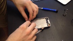 Как полностью разобрать iPhone 4/4s ?