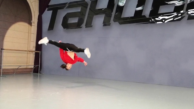 ТАНЦЫ