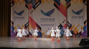 Детский танцевальный коллектив "Палитра" Русские сапожки. Народно-стилизованный танец. Смешанная гр
