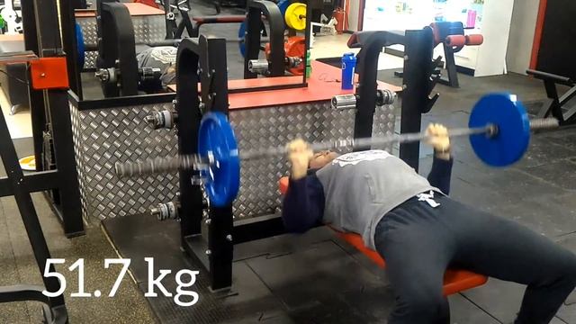 Жим лежа 51 кг на 76 раз смотреть онлайн