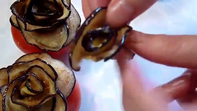 Вкусные праздничные закуски. Закуска  из баклажанов.
