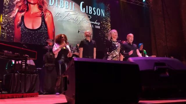 Love don't care - Debbie Gibson - The Body Remembers US Tour 04-06-2022 Chicago смотреть онлайн
