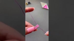 тутор на кольцо из бисера)