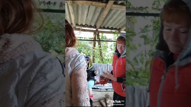 А у нас гуляночка...