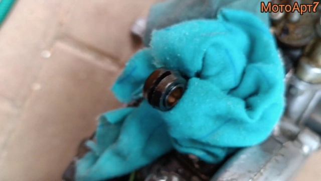 Стопор поршневого кольца в двигателе Д6. Бешенный дырчик. смотреть онлайн