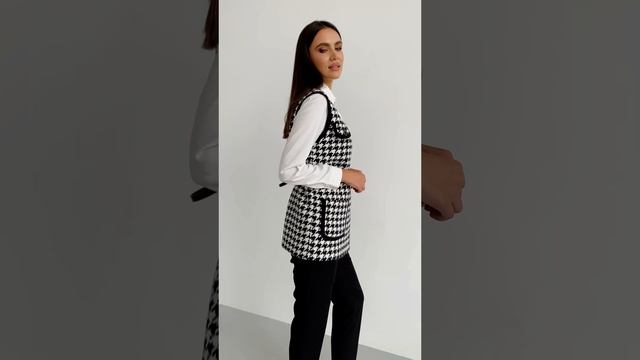 Осенняя женская одежда от бренда URS