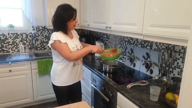 REZEPT| Solyanka/russische Suppe| Солянка ?? смотреть онлайн