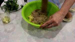 Очень вкусная закуска. Форшмак из сельди с картофелем.