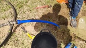 Бурим скважину, игнорируем крупный, встаём на мелкий песок.