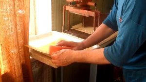 изготовление вощины production of honeycombs at home