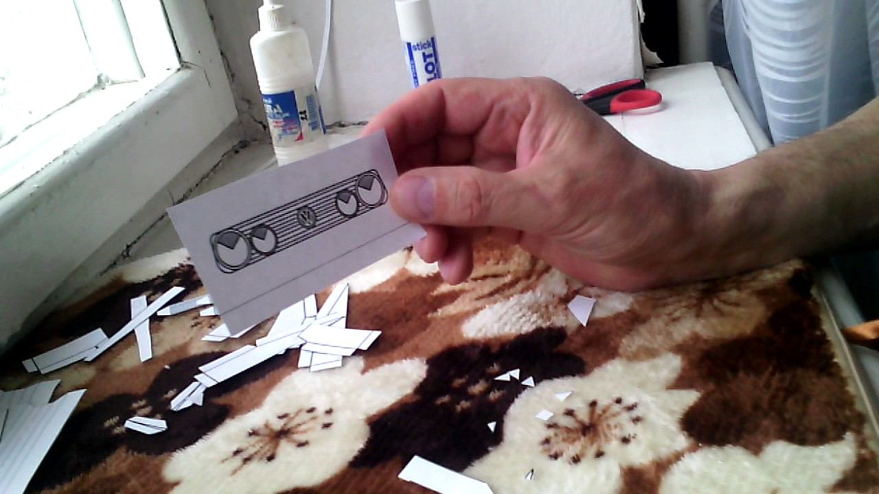 Модель фольксвагена из бумаги продолжение #3