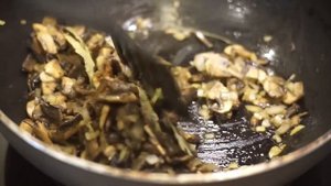 Шампиньоны в сливочном соусе со шпинатом от шефа Алекса!