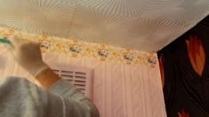 Как убрать плесень с потолка .