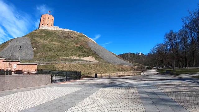 Карантин в Литве смотреть онлайн