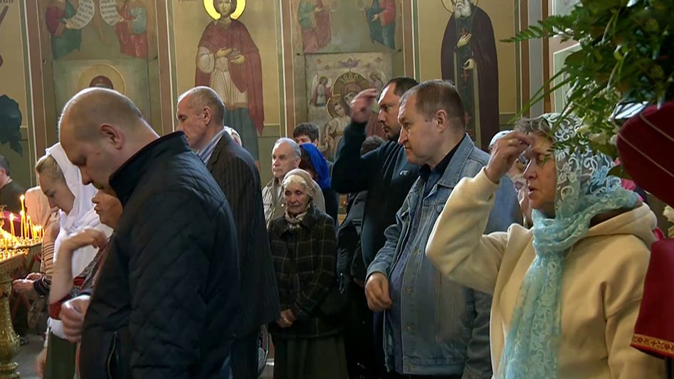 В храмах Сочи в день Радоницы прошли божественные литургии