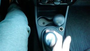 Видео: Как правильно включить пятую передачу в ЛАДА ЛАРГУС?