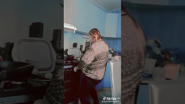 готовим под музыку