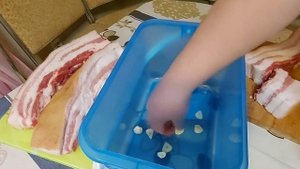 Соленое сало , сало в рассоле очень вкусно