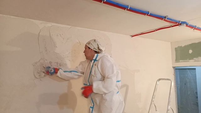 Выравнивание стены под потолок гладилкой смотреть онлайн