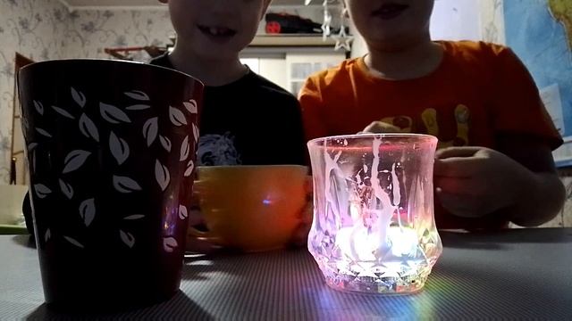 маленький vs средний vs большой стакан смотреть онлайн