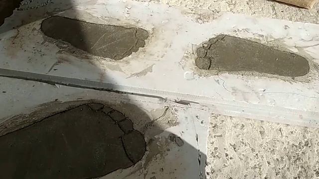 Как сделать след ноги из бетона , легко ) смотреть онлайн