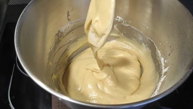 Пышные КЕКСЫ на сметане! ОЧЕНЬ вкусные кексы из ПРОСТЫХ продуктов к ЧАЮ. Простая и вкусная выпечка
