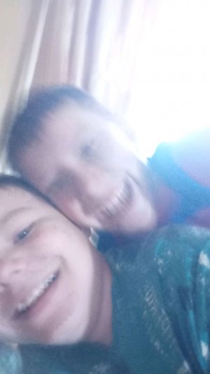 играю в гд и скул бой без Егора!!!!!