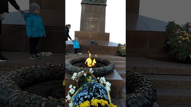 Памятник  неизвестному  матросу  в Одессе