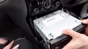 Citroen C3 Picasso radio removal