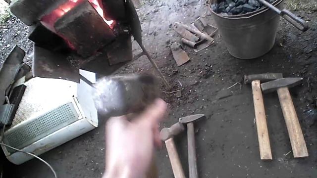 Мой угольный горн и рабочий кузнечный инструмент смотреть онлайн