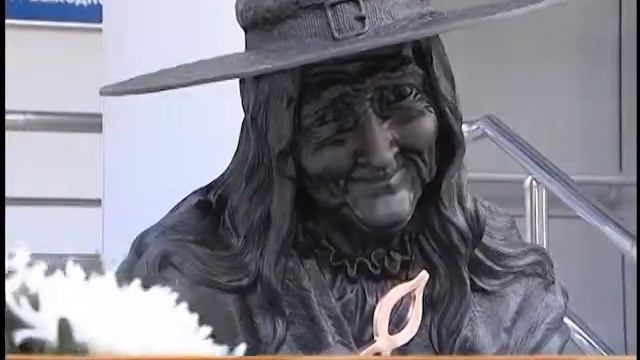 Памятник зубной знахарке смотреть онлайн