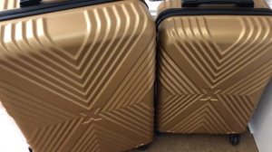 Чемодан из АБС пластика на продажу