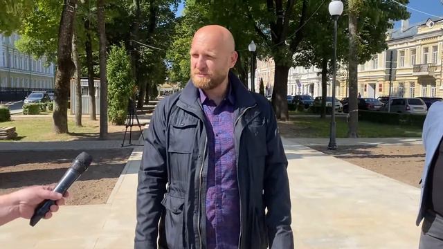 Генеральный директор строительной компании Дмитрий Касьянов о реконструкции сквера имени Клименко смотреть онлайн